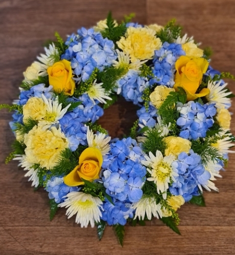 TRANQUIL GARDEN WREATH