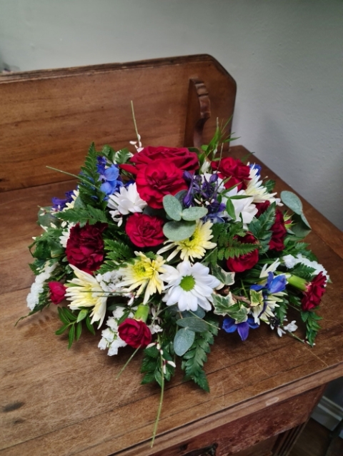 TRANQUIL TRIBUTE POSY